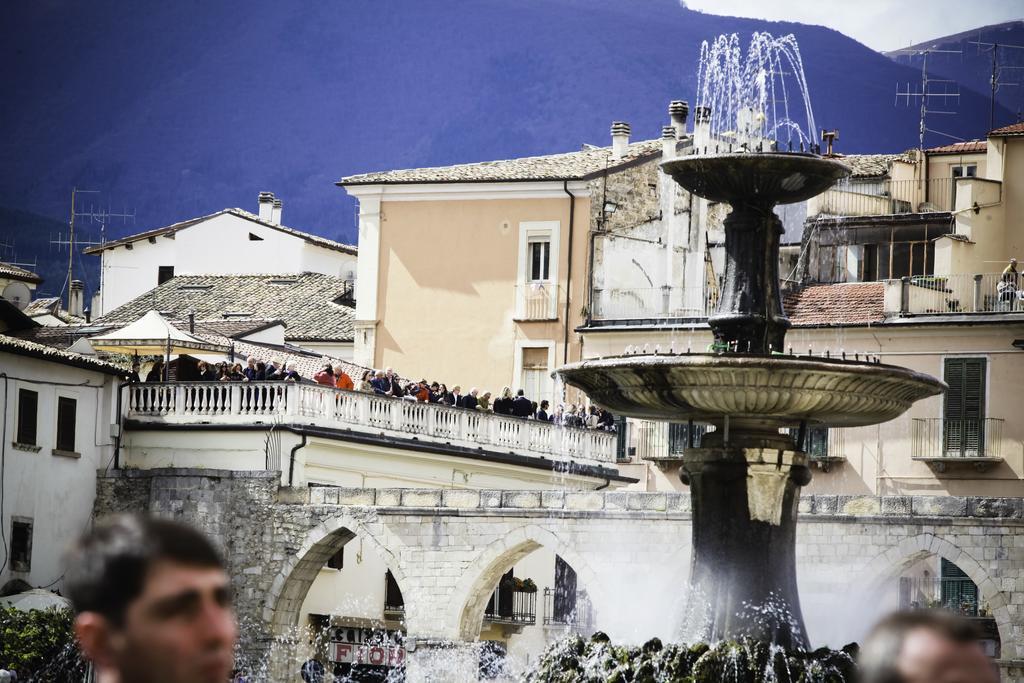 Sei Stelle Acomodação com café da manhã Sulmona Exterior foto